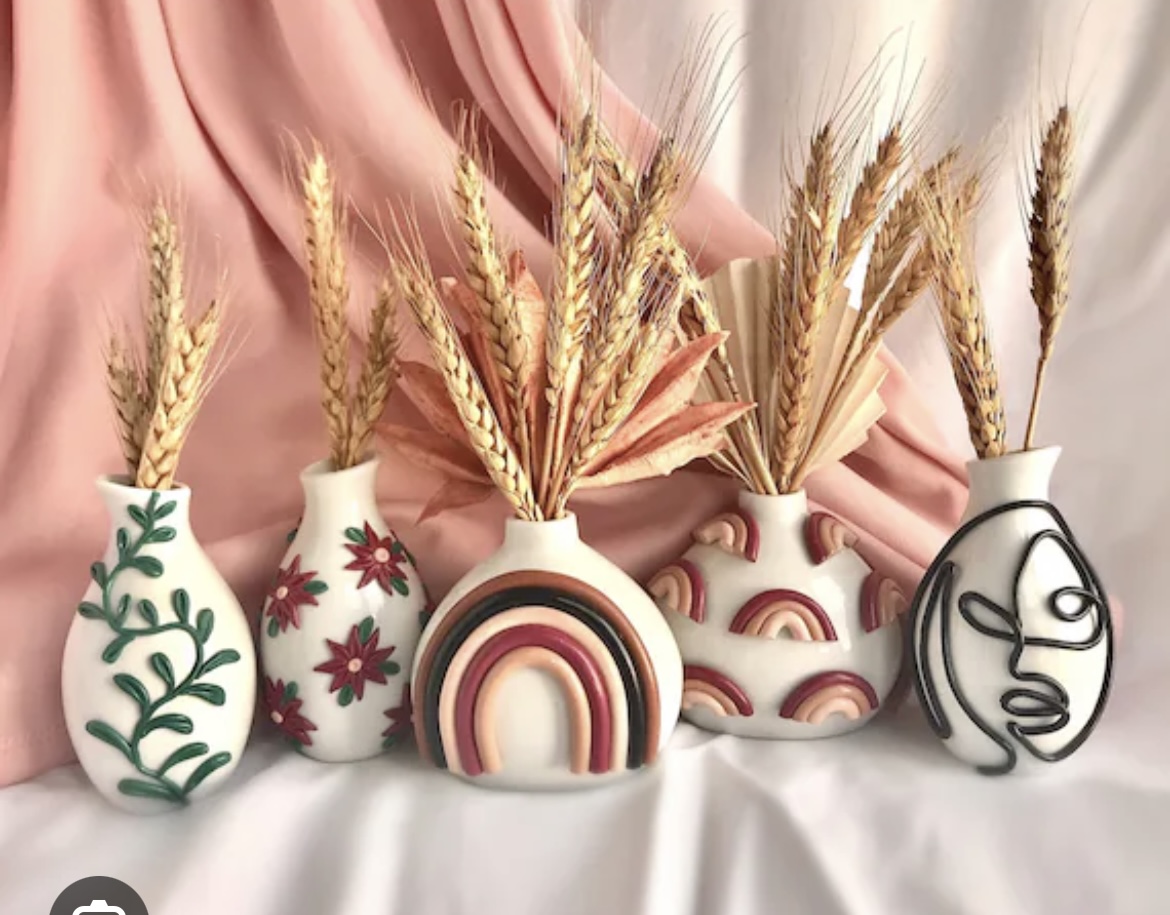 Contemporary 6-8" vases with artistic Colors 